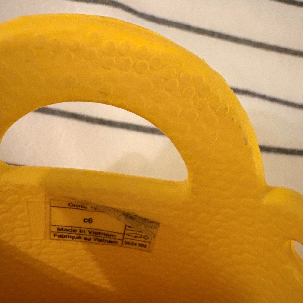CROCS Bright Yellow Rain Boots Size 6 toddler - Picture 7 of 7
